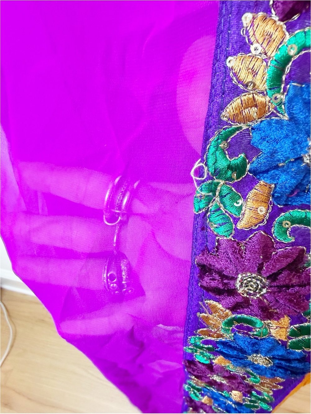 Vintage | Unique Floral Embroidered Beaded Indian Dupatta Sari Wrap Chanderi Sca - Picture 5 of 5